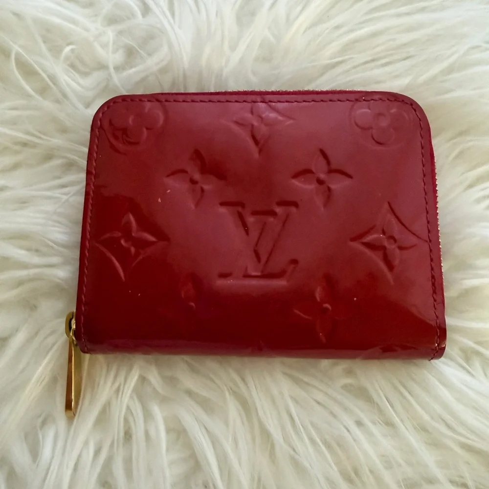Louis Vuitton Vernis Cherry Red Zipper
Coin Purse - Picture 2 of 8